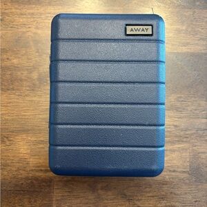 Away x United Airlines Mini Away Suitcase